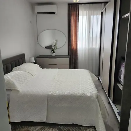 Flat Sheles * Szkodra